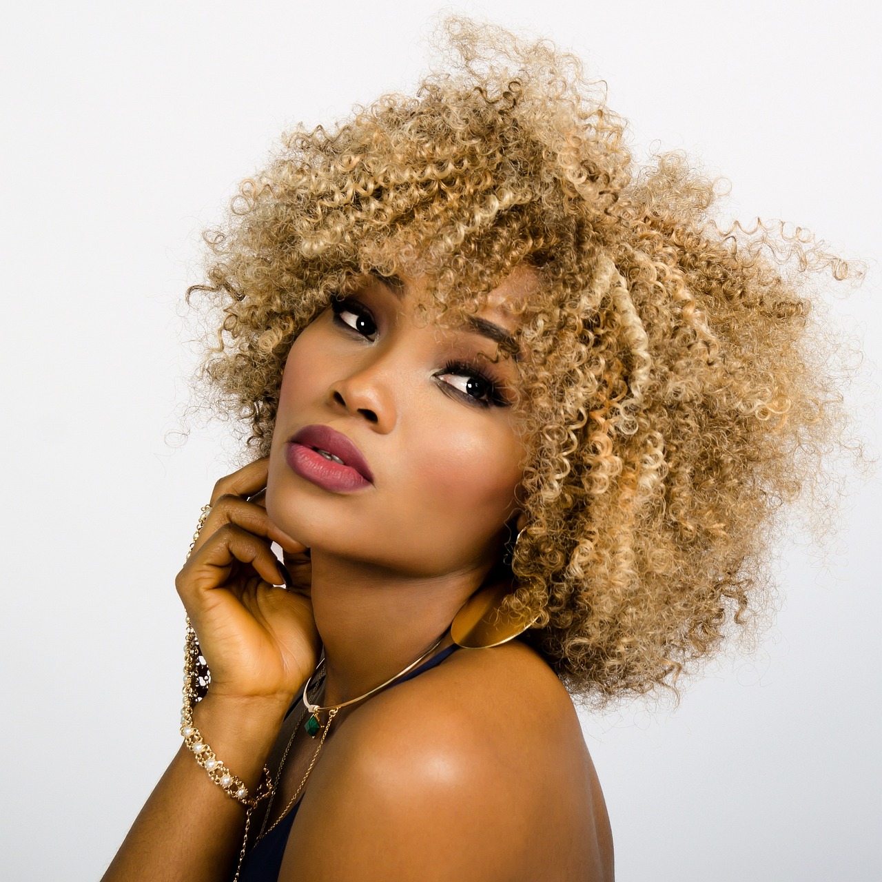 薄毛の女性におすすめのヘアカットはどれですか？
