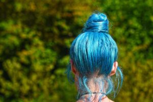女性の育毛で髪の毛が生える兆候はどれ？